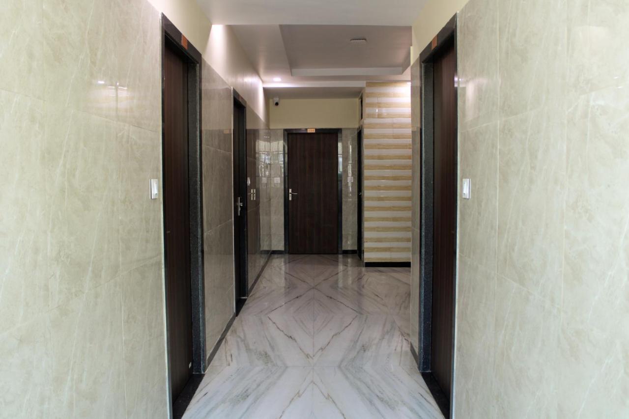 Maruti Group Of Hotels - Shri Naman Натгдвара Екстер'єр фото