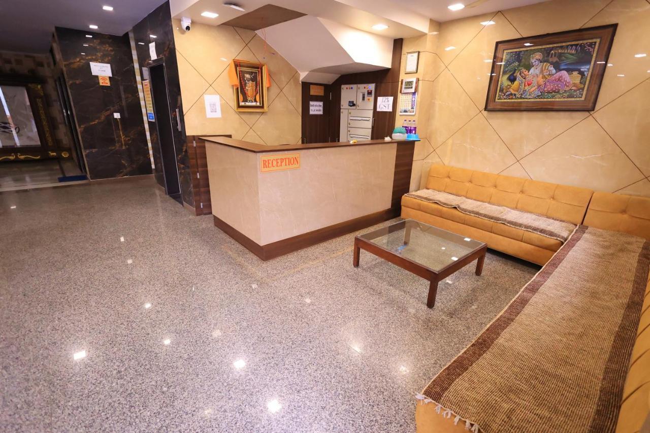 Maruti Group Of Hotels - Shri Naman Натгдвара Екстер'єр фото